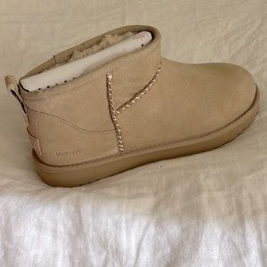Madhappy UGG Classic Ultra Mini Collab in sand